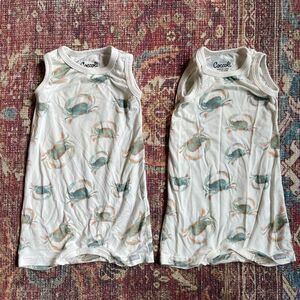 Coccoli matching set of 2 Baby Romper Tencel White with Blue and Orange Crabs
